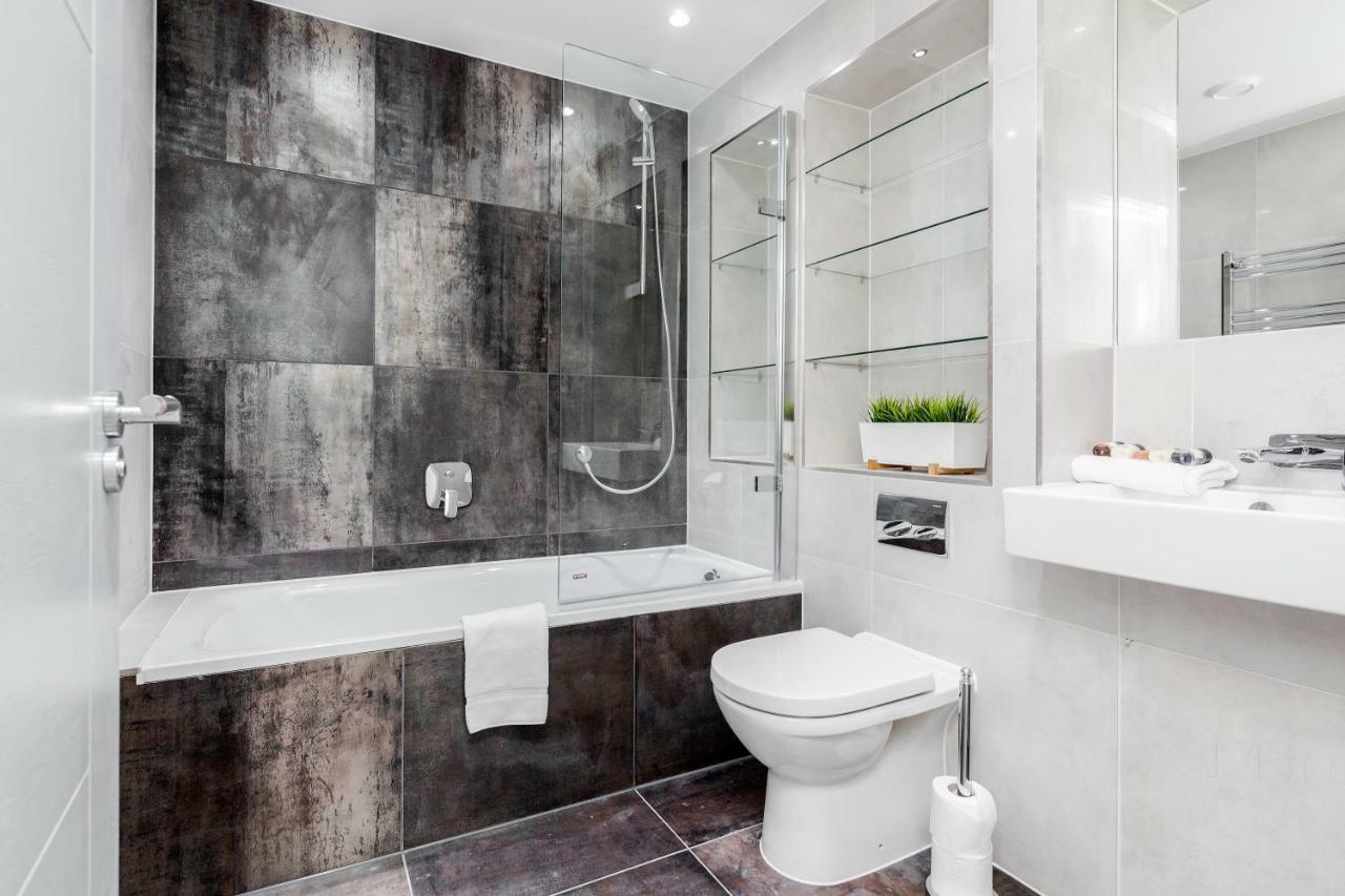Roomspace Serviced Apartments- Walpole Court Ealing Esterno foto