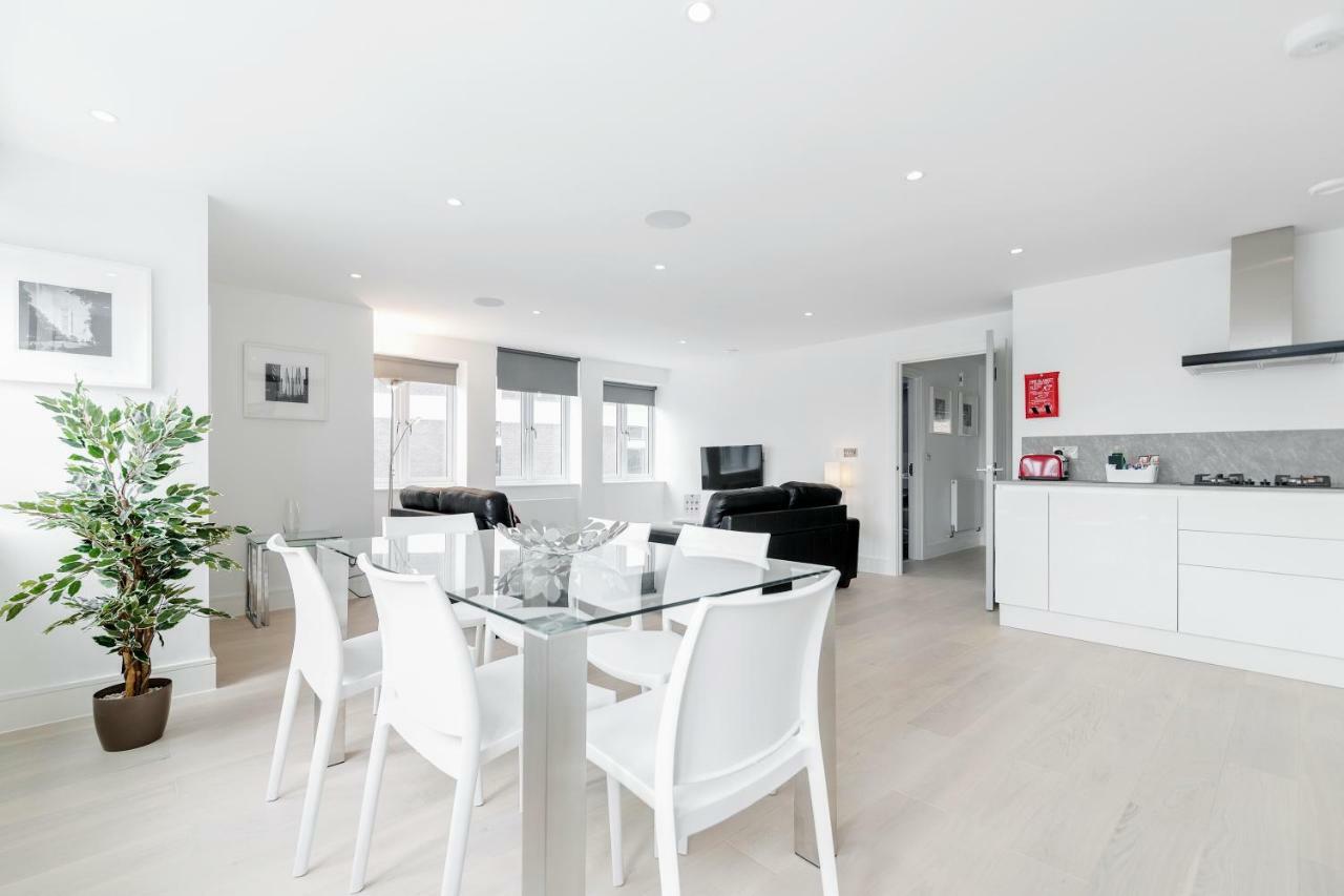 Roomspace Serviced Apartments- Walpole Court Ealing Esterno foto